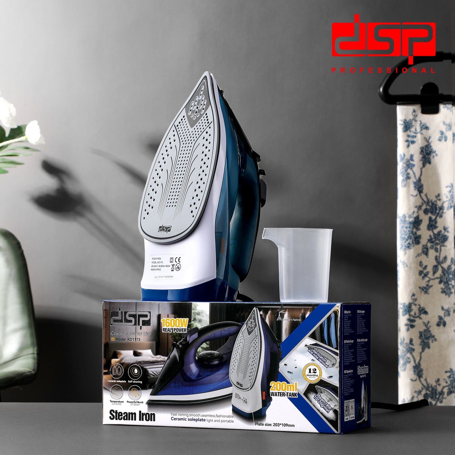 DSP Hot Seller 2000W Ceramic Steam Iron, Adjustable Temp, Continuous & Vertical Steam for Home Garment Care